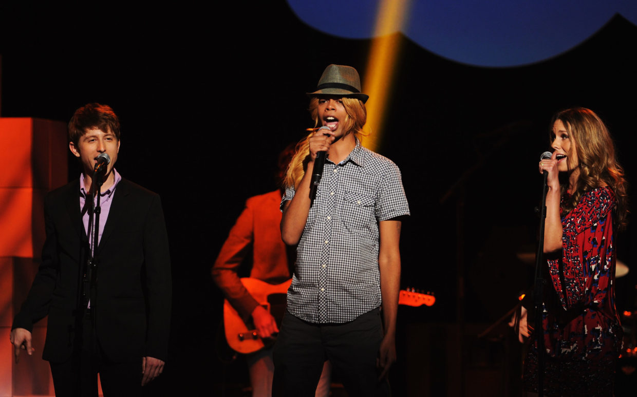 Antoine Dodson performs with The Gregory Brothers at the 15th Annual Webby Awards.