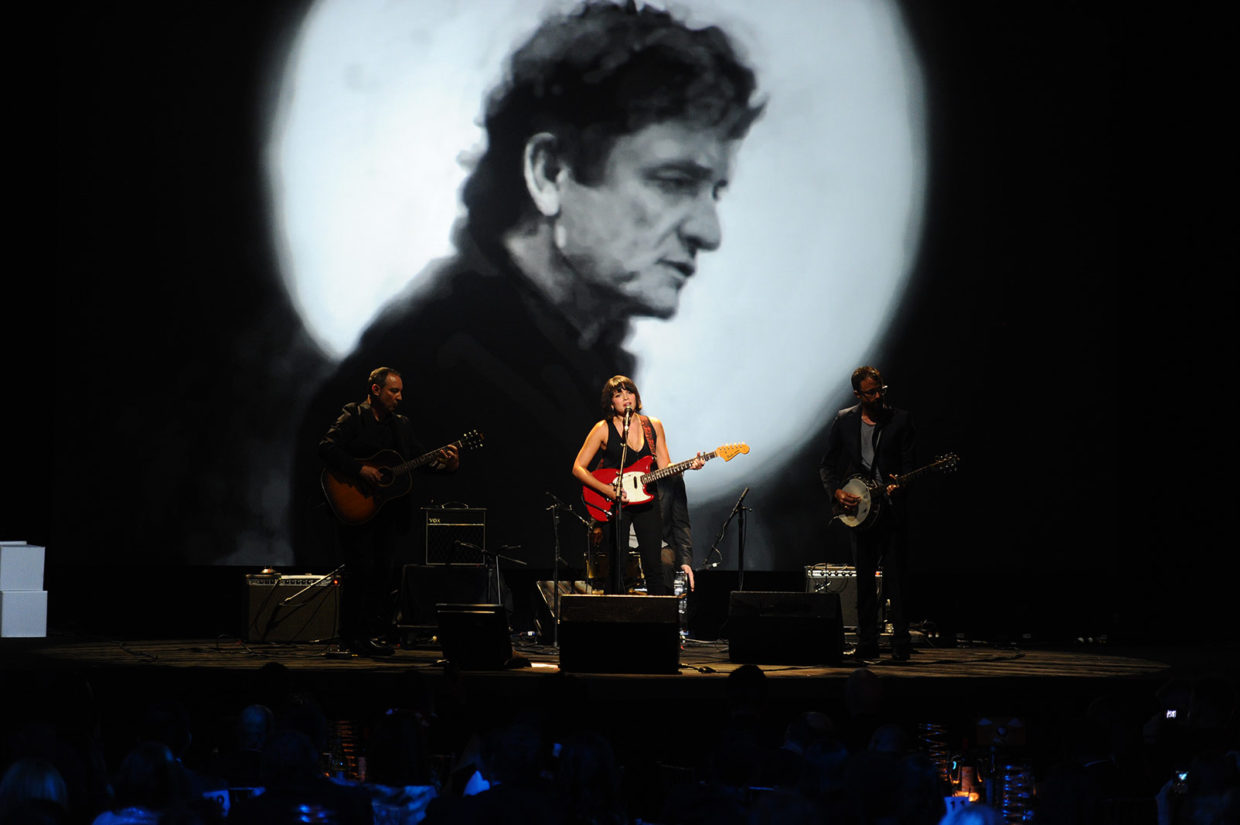 Norah Jones performs Johnny Cash\'s Ain\'t No Grave as part of the Johnny Cash Project at the 15th Annual Webby Awards.